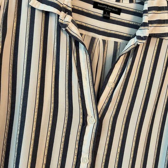 {Banana Republic} Striped Button Up Shirt - Picture 2 of 7
